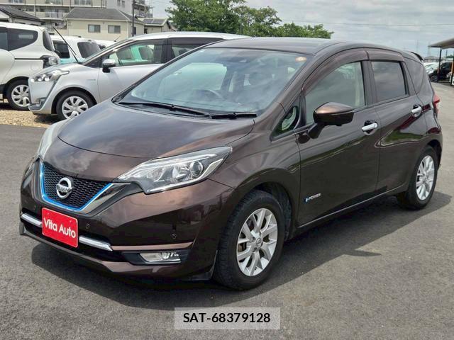 Nissan NOTE 2017-11 8223402-15
