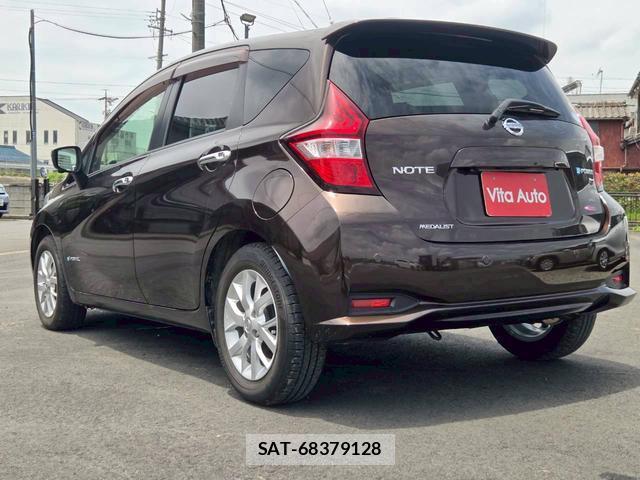 Nissan NOTE 2017-11 8223402-19
