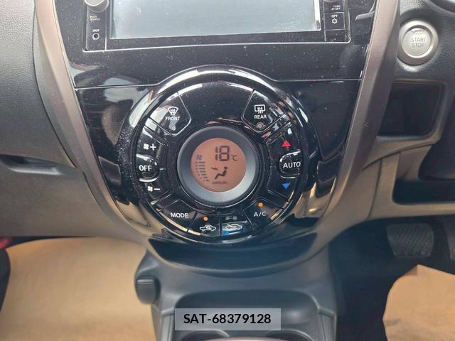 Nissan NOTE 2017-11 8223402-8