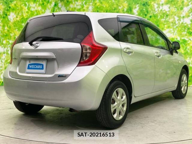 Nissan NOTE 2013-06 8223442-2