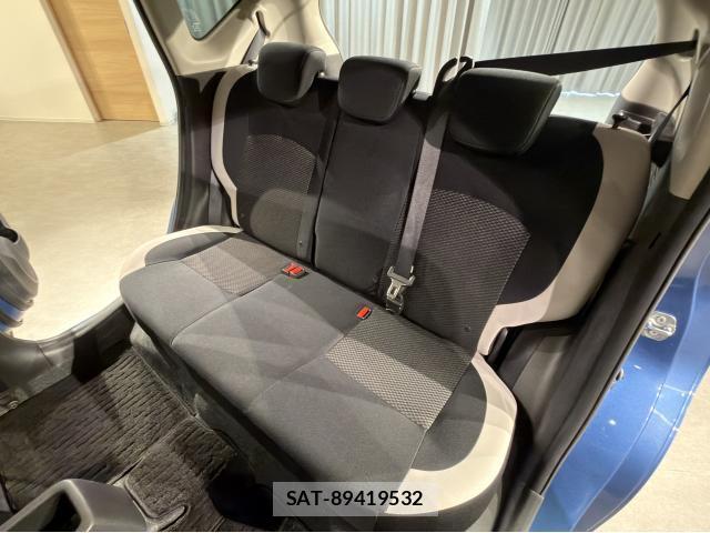 Nissan NOTE 2019-10 8224145-6