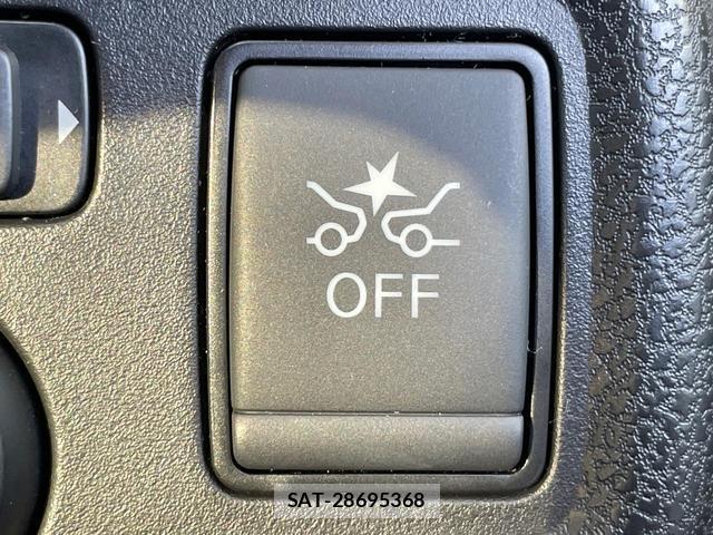 Nissan NOTE 2017-06 8224159-3