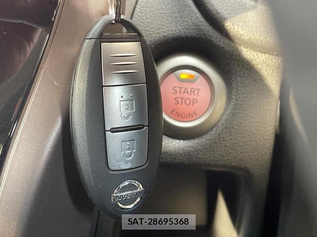 Nissan NOTE 2017-06 8224159-5