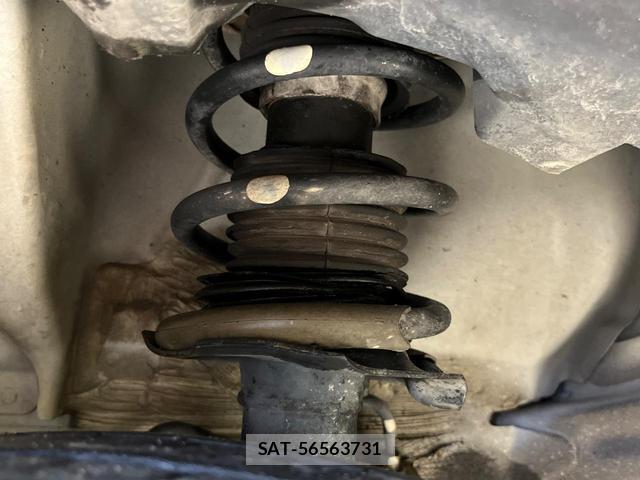 Nissan NOTE 2015-05 8224227-19