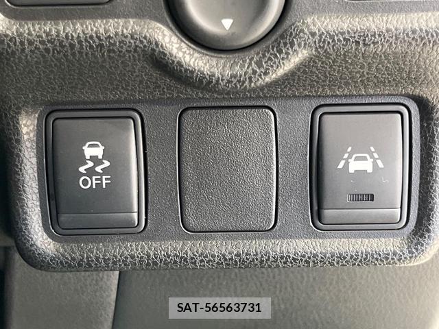 Nissan NOTE 2015-05 8224227-5