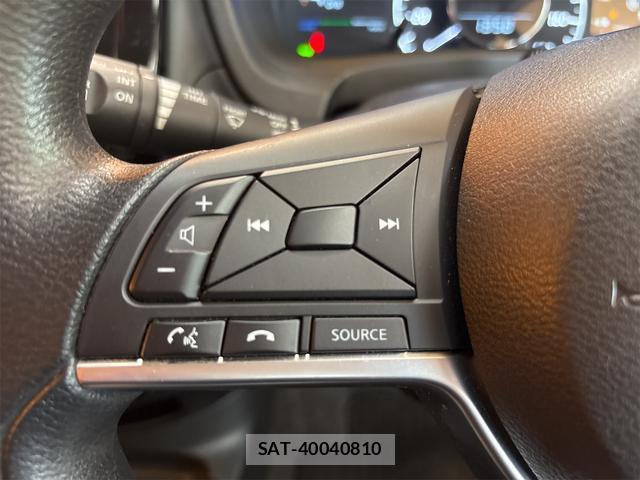 Nissan NOTE 2017-06 8224587-9