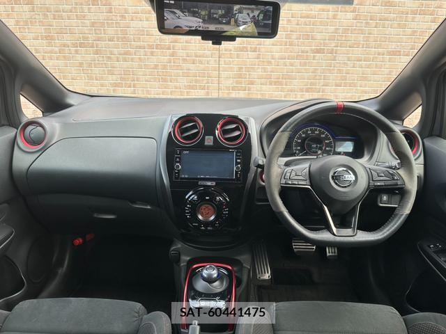 Nissan NOTE 2018-03 8224645-5