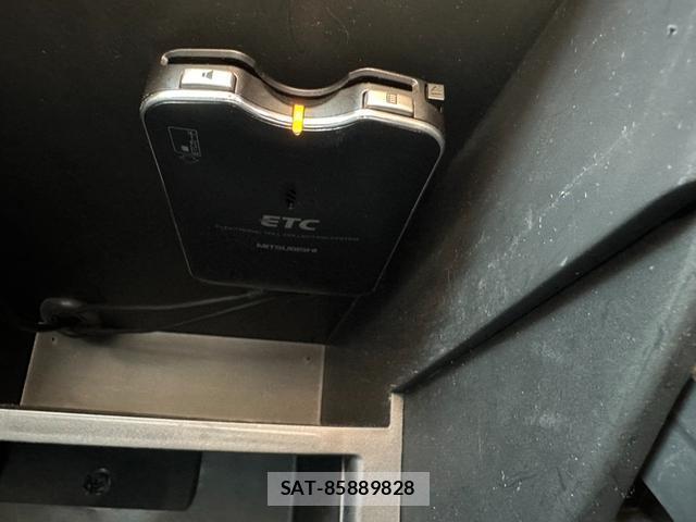 Nissan NOTE 2017-06 8224652-15