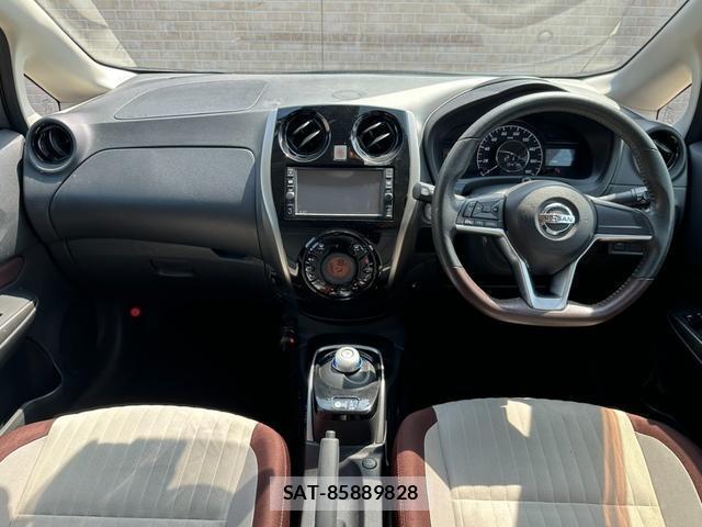 Nissan NOTE 2017-06 8224652-5
