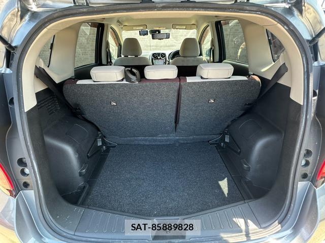Nissan NOTE 2017-06 8224652-8
