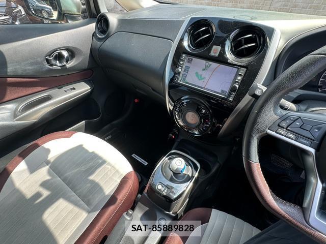 Nissan NOTE 2017-06 8224652-9
