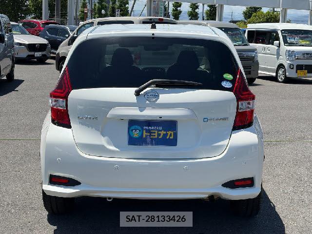 Nissan NOTE 2018-03 8224834-7