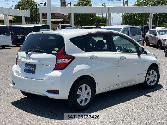 Nissan NOTE 2018-03 8224834-9
