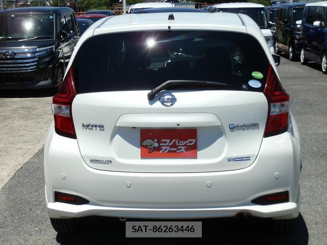 Nissan NOTE 2017-01 8224872-6