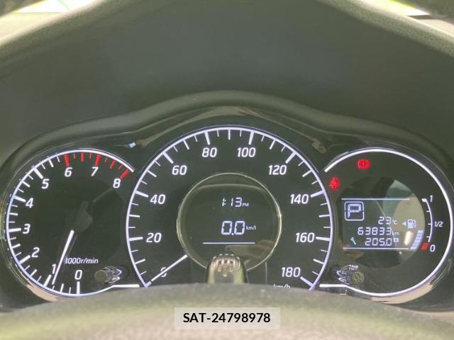 Nissan NOTE 2016-05 8225075-14