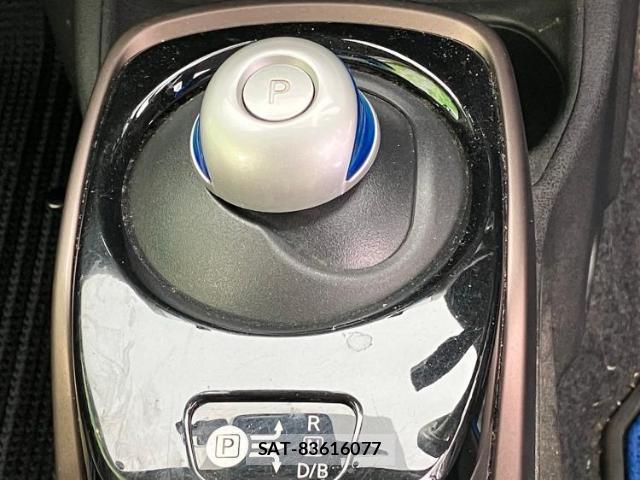 Nissan NOTE 2019-01 8225138-15