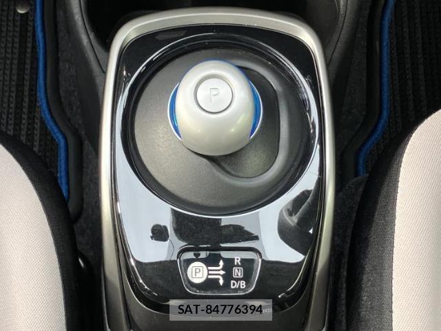 Nissan NOTE 2017-02 8225347-16