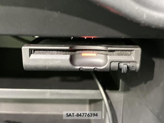 Nissan NOTE 2017-02 8225347-17