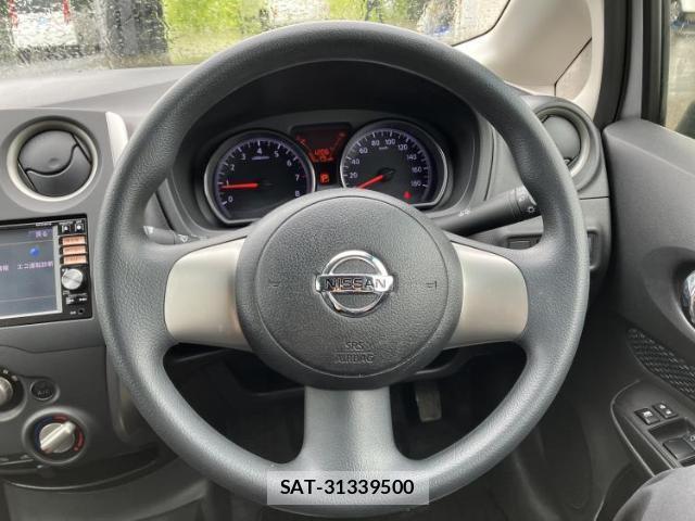 Nissan NOTE 2013-09 8225543-15