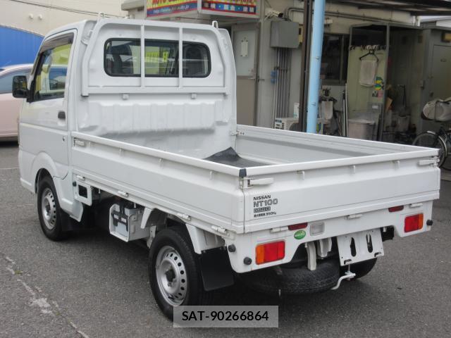 Nissan CLIPPER TRUCK 2018-04 8216199-11