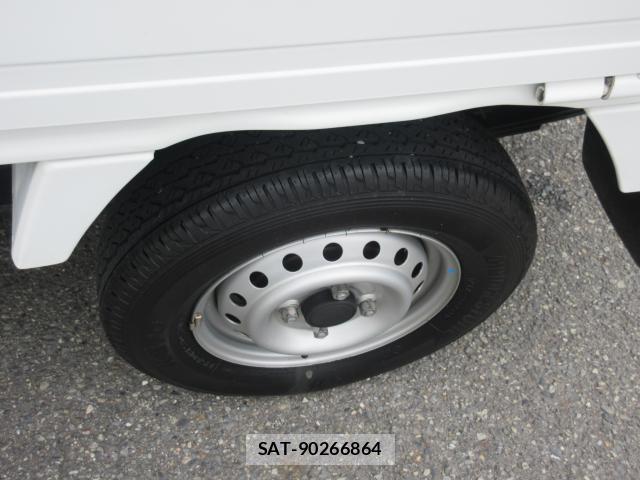 Nissan CLIPPER TRUCK 2018-04 8216199-8