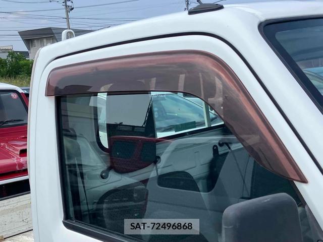 Nissan CLIPPER TRUCK 2017-05 8220404-3