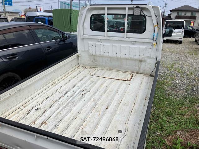 Nissan CLIPPER TRUCK 2017-05 8220404-8