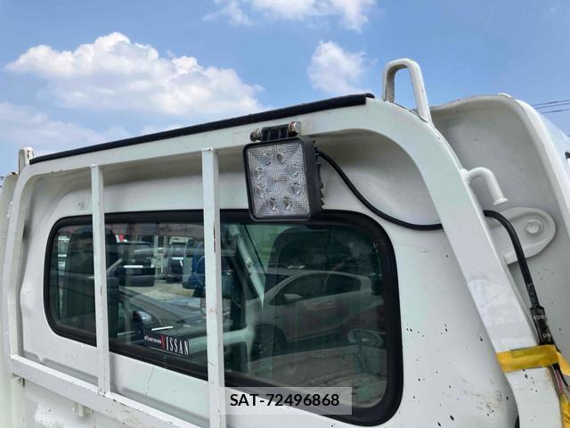Nissan CLIPPER TRUCK 2017-05 8220404-9