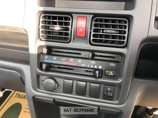 Nissan CLIPPER TRUCK 2018-04 8221603-5