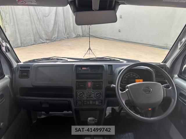 Nissan CLIPPER TRUCK 2022-06 8222970-1
