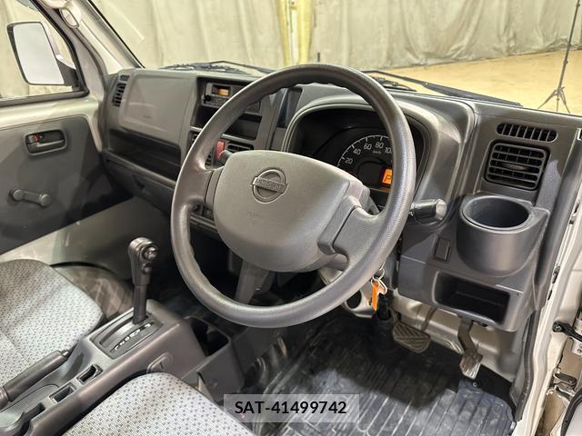 Nissan CLIPPER TRUCK 2022-06 8222970-5