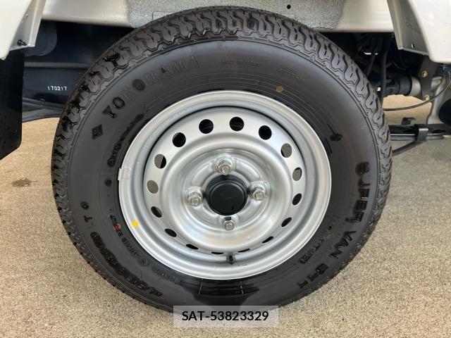 Nissan CLIPPER TRUCK 2021-02 8224110-18