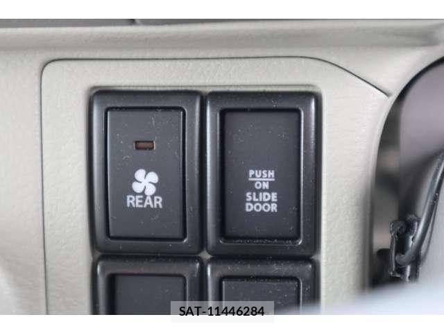 Nissan CLIPPER RIO 2023-08 8216207-6