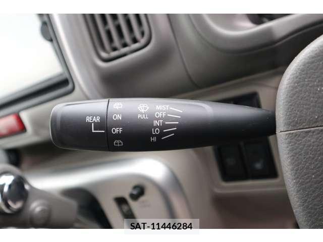 Nissan CLIPPER RIO 2023-08 8216207-8