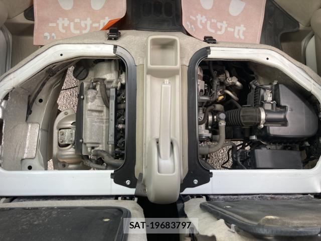 Nissan CLIPPER VAN 2022-10 8218775-17