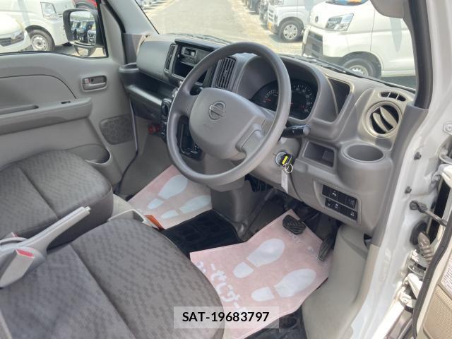 Nissan CLIPPER VAN 2022-10 8218775-9