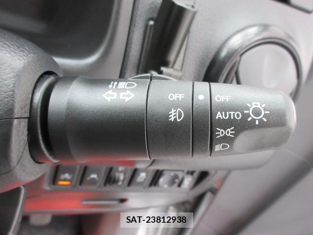 Nissan NV150 AD 2017-08 8216705-15