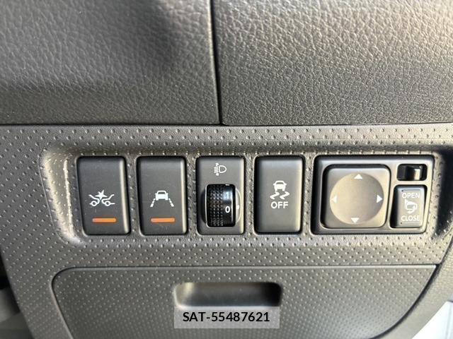 Nissan NV150 AD 2021-04 8221116-18