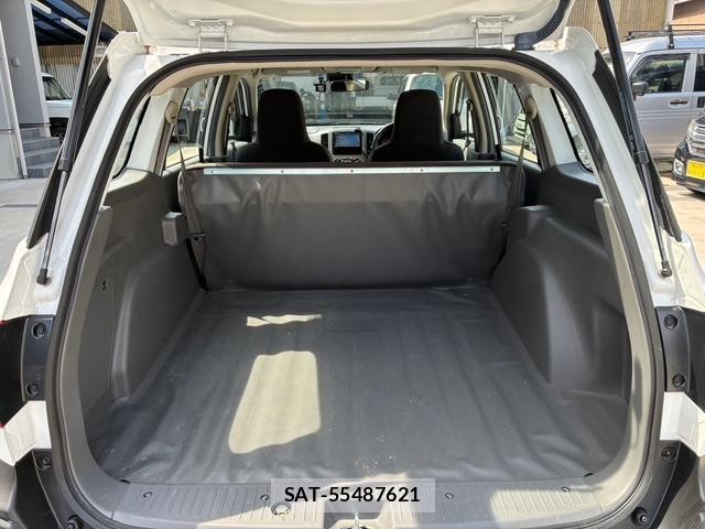 Nissan NV150 AD 2021-04 8221116-8