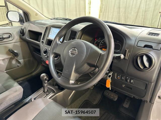 Nissan NV150 AD 2019-06 8225635-10