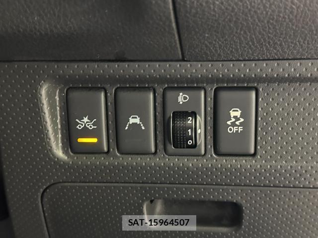 Nissan NV150 AD 2019-06 8225635-3