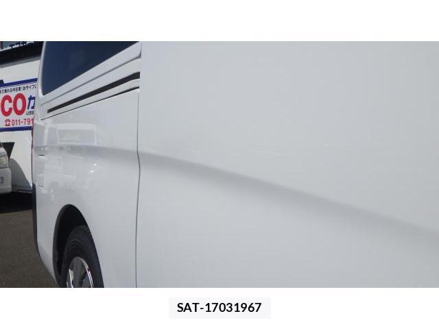 Nissan NV350 Caravan 2021-02 8218706-18