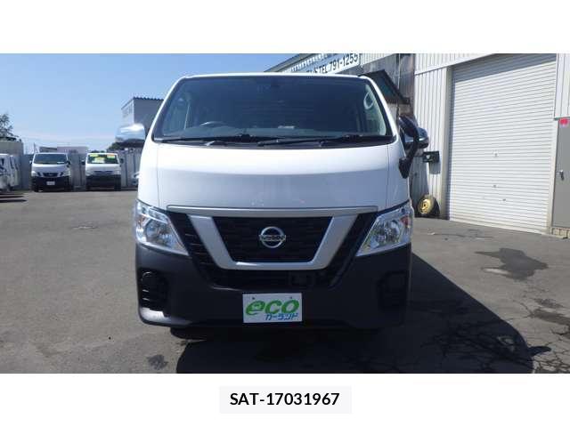 Nissan NV350 Caravan 2021-02 8218706-4