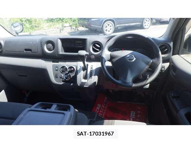 Nissan NV350 Caravan 2021-02 8218706-6