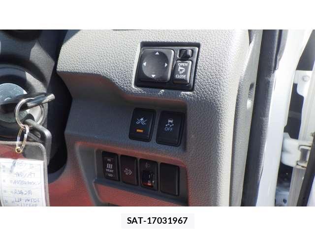 Nissan NV350 Caravan 2021-02 8218706-8