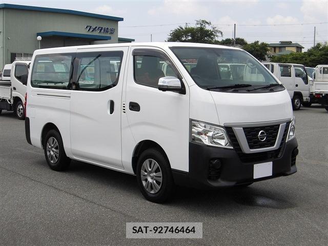 Nissan NV350 Caravan 2021-05 8218805-0