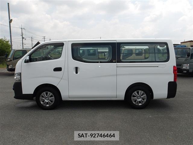 Nissan NV350 Caravan 2021-05 8218805-14