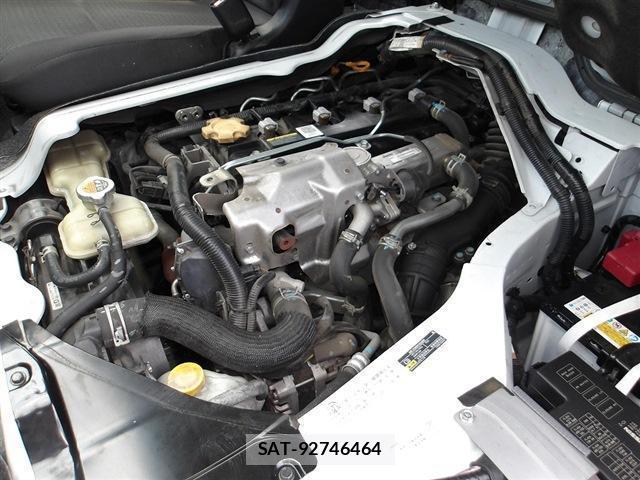 Nissan NV350 Caravan 2021-05 8218805-17