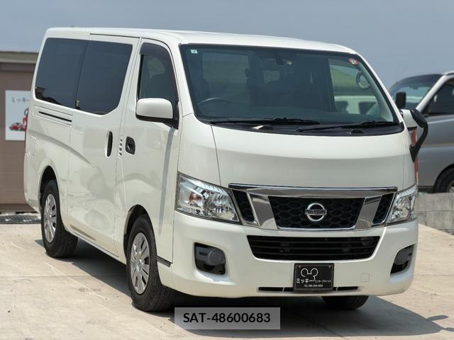 Nissan NV350 Caravan 2014-06 8220301-0