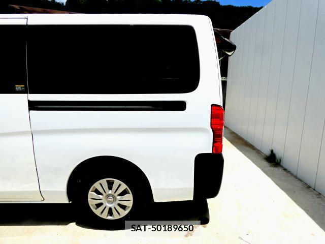 Nissan NV350 Caravan 2016-05 8222150-11